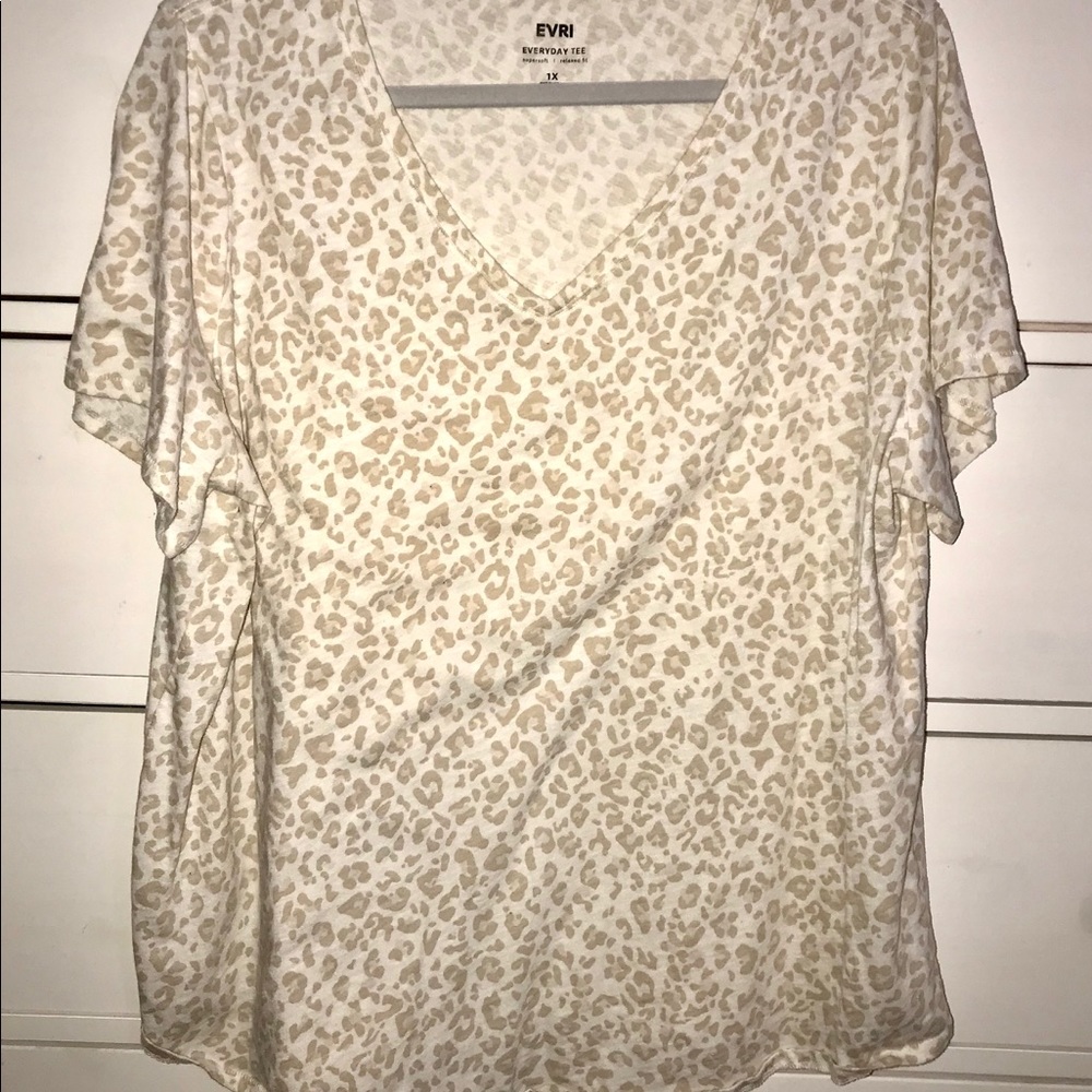 Evri everyday leopard tee